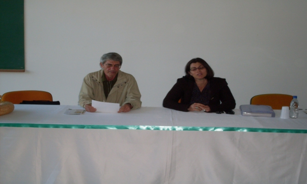 Professores Pablo René Estévez e Rita Patta Rache participaram da mesa-redonda
