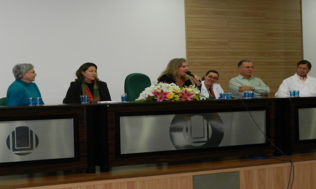 Evento ocorreu no anfiteatro da Área Acadêmica do Campus Saúde