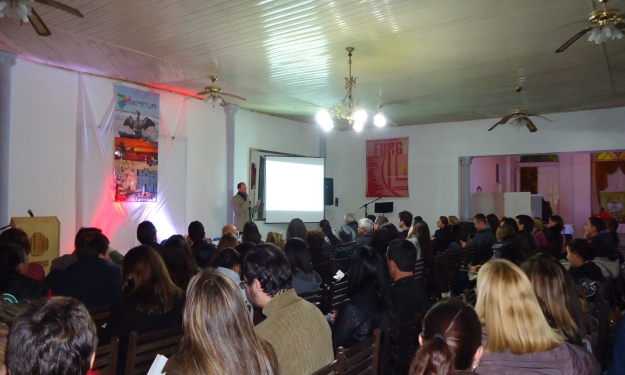 Professor doutor Gabriel Buere proferiu palestra