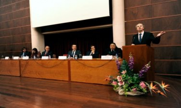 Cerimônia foi realizada na Faculdade de Direito da Universidade de Coimbra