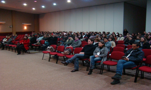 Professores de vários municípios participam do encontro