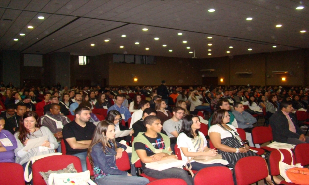 Público prestigiou a abertura do evento