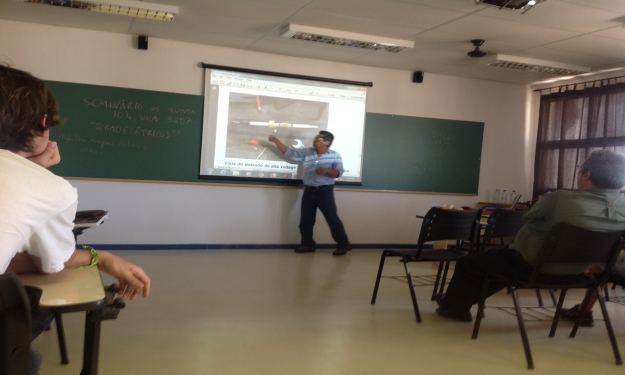 Palestra do pesquisador professor doutor Munemasa Machida, da Unicamp