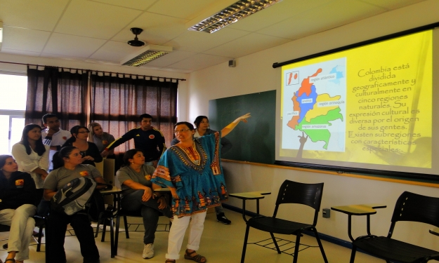 Apresentação do grupo da Colômbia.