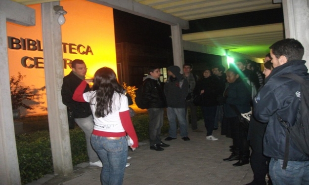 Novos acadêmicos conhecem a Biblioteca Central da FURG