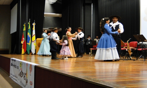 Apresentação do CTG Farroupilha