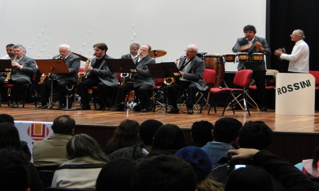 Apresentação da orquestra Rossini