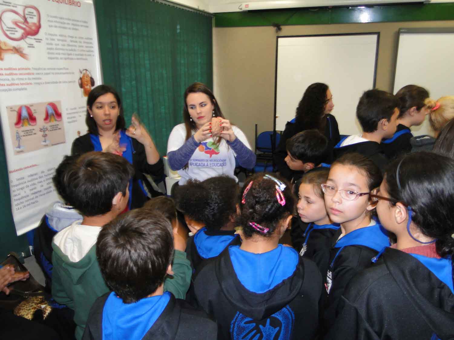 Alunos da escola municipal bilíngue Carmen Baldino participaram das atividades no Ceamecim