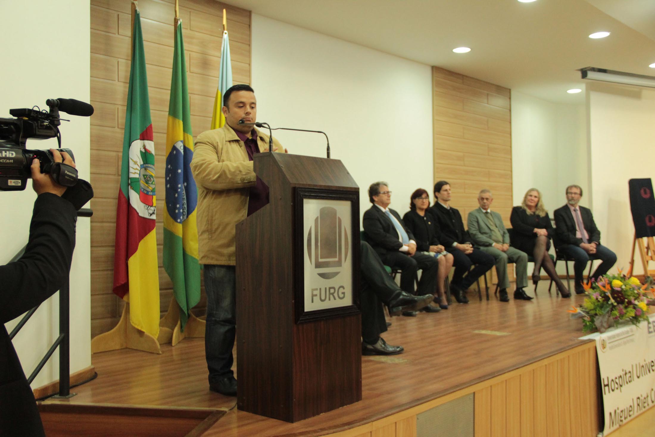 Titular da 3ª Coordenadoria Regional de Saúde, Gabriel Andina, representou o governador do Estado