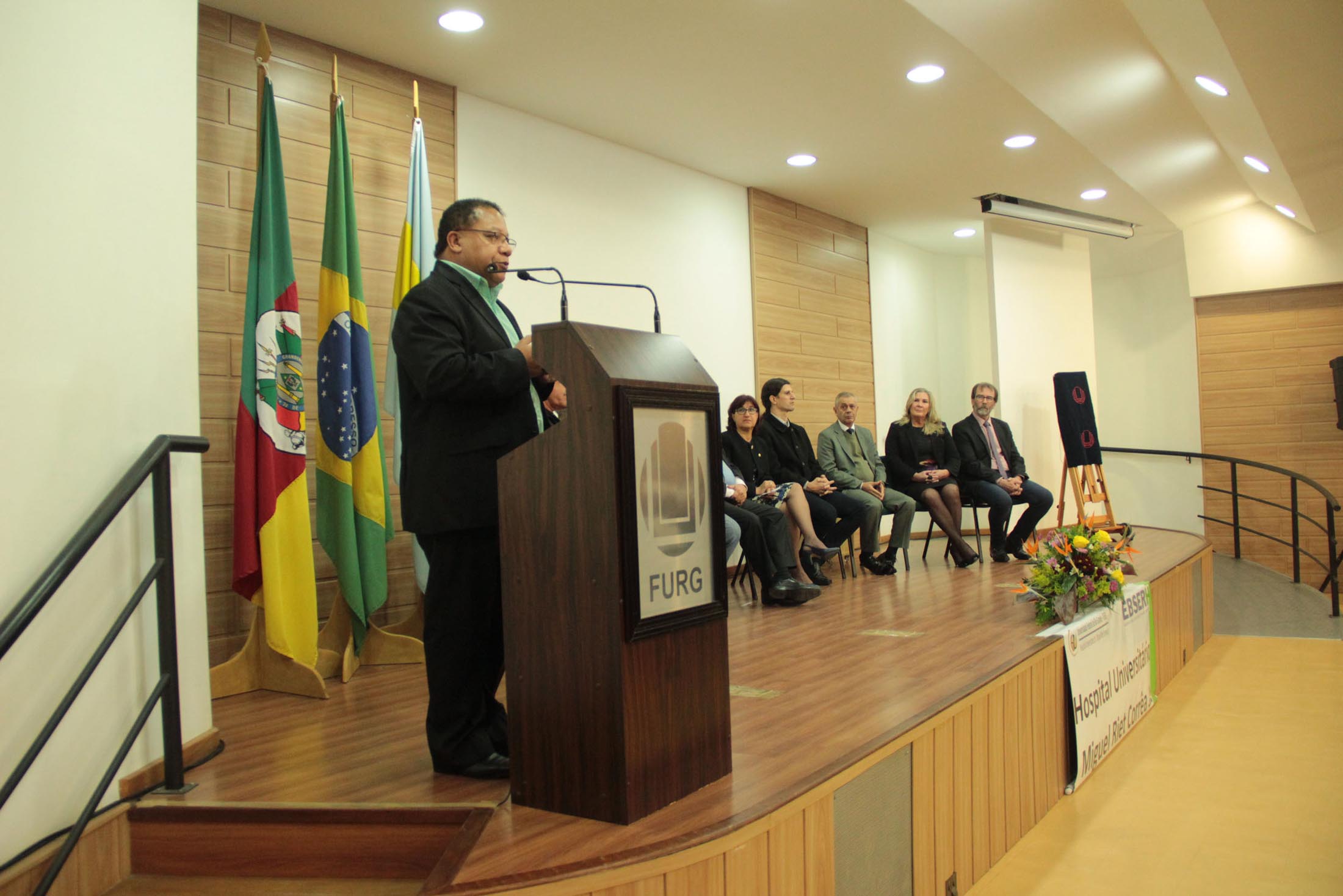 Presidente da Câmara Municipal, Charles Saraiva