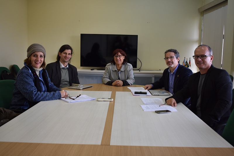 A assessora técnica da vice-presidência da Fiocruz, Sandra Soares, esteve reunida com a reitora da FURG, Cleuza Dias, para tratar de um futuro acordo de cooperação entre as instituições